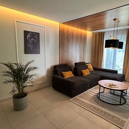 Prestige Apartment *